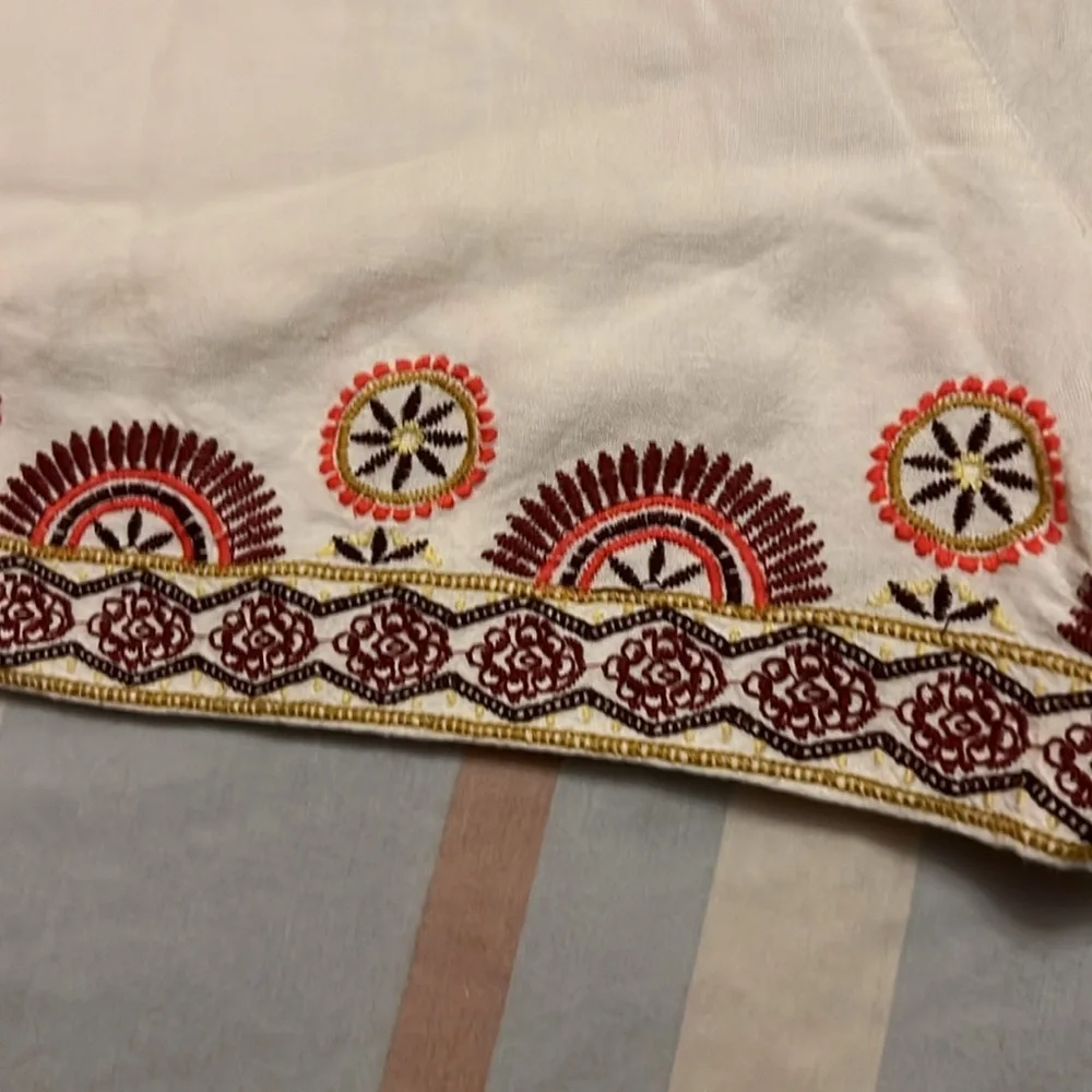 LOFT sunset Embroidered linen blend shorts